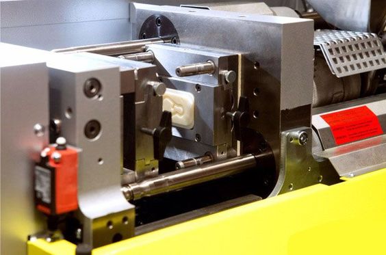Injection Mold Manufacturing in Poland: A Complete Sourcing Guide