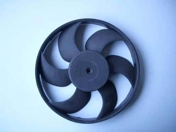 What are the Causes of Product Warpage in Injection Molding?